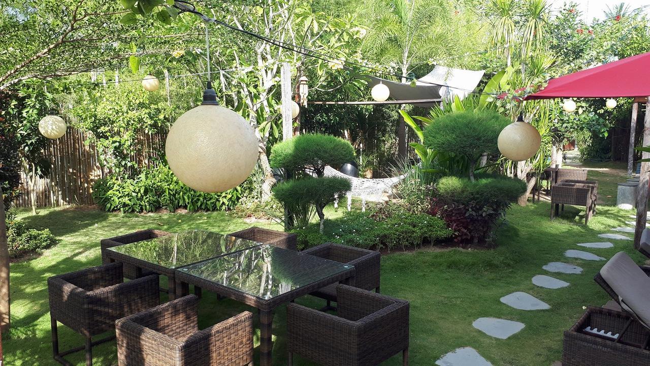 Pipe Dream Villas Resort Kuta  Esterno foto
