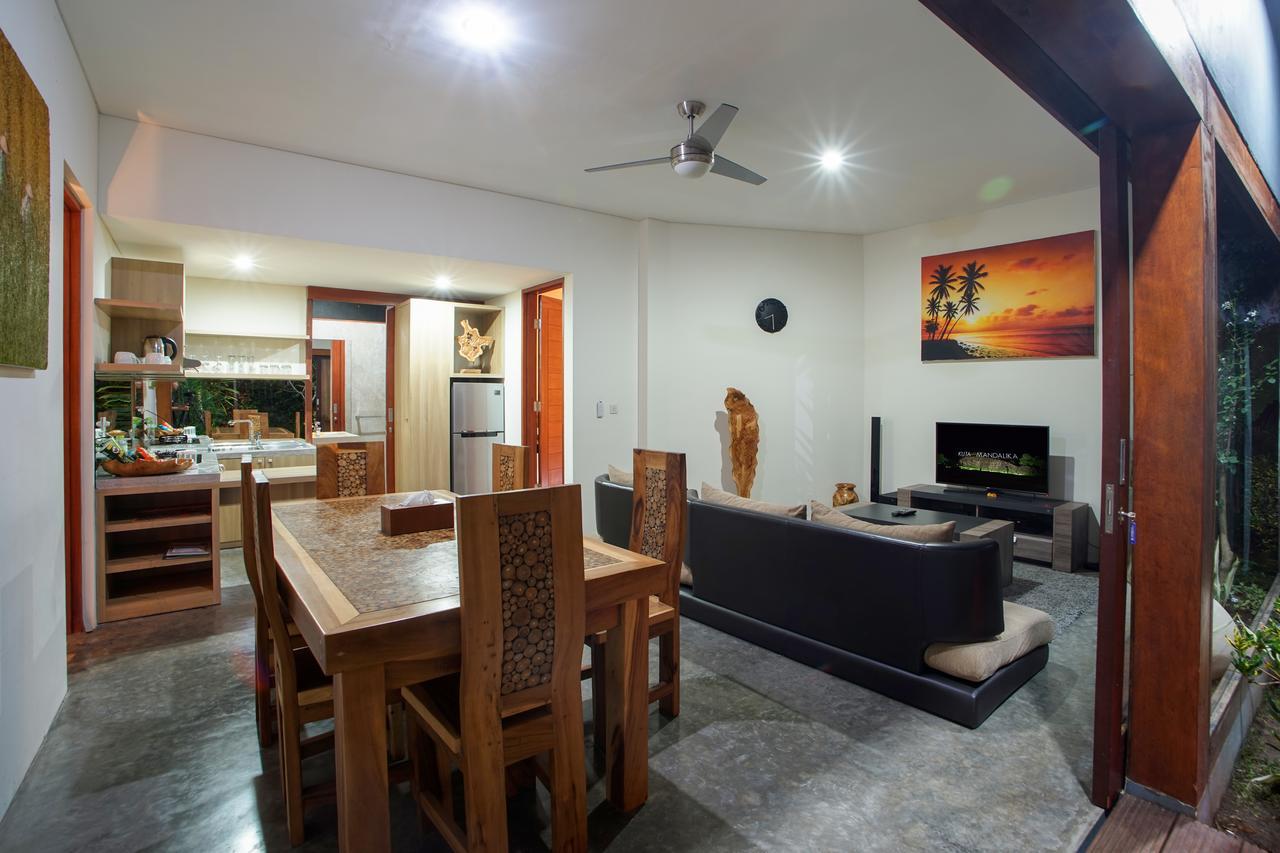 Pipe Dream Villas Resort Kuta  Esterno foto