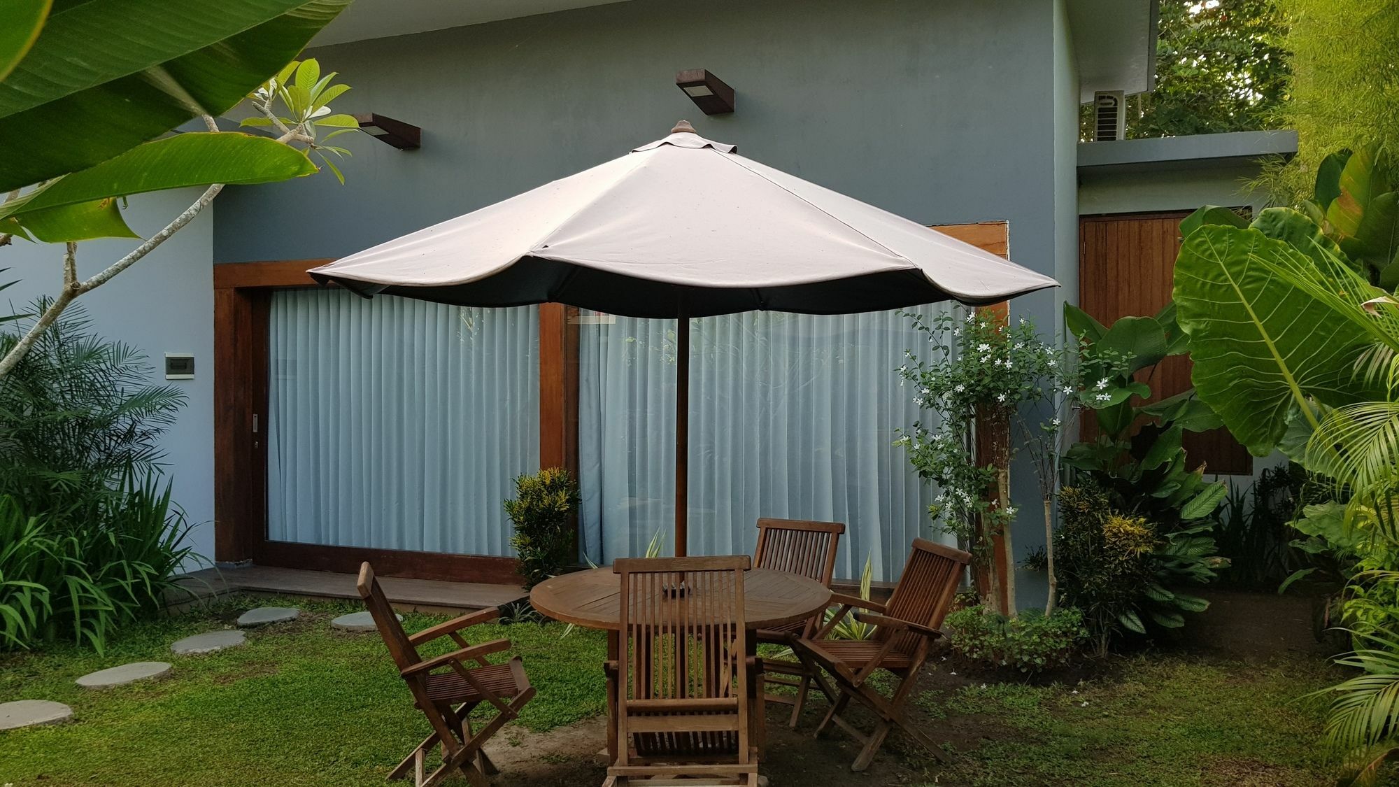 Pipe Dream Villas Resort Kuta  Esterno foto